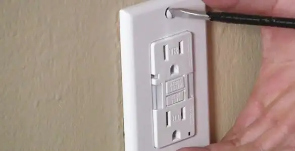 gfc outlets service securing and mounting ground fault circuit interrupter outlet by certified electricians in Bellevue, NE